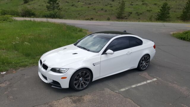2012 BMW M3 (White/Black)