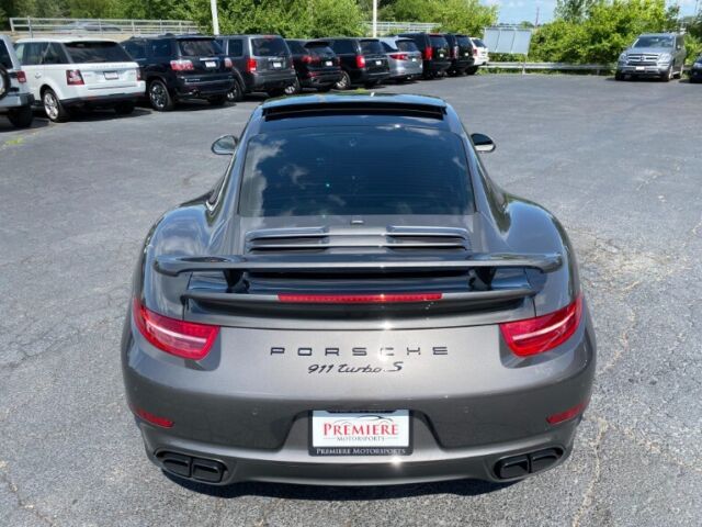 2016 Porsche 911 (gray/Black)