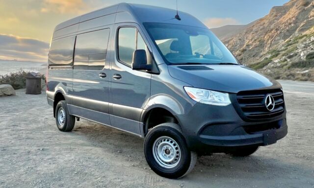 2020 Mercedes-Benz Sprinter (Gray/Black)