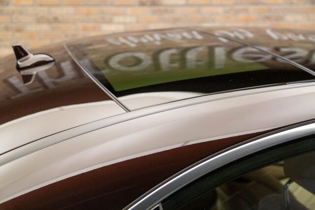 2018 Mercedes-Benz S-Class S560V4 (Brown/White)