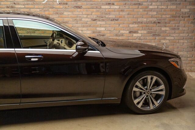 2018 Mercedes-Benz S-Class S560V4 (Brown/White)