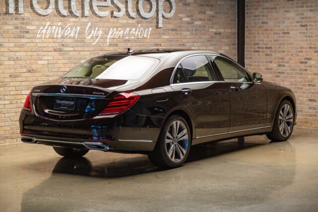 2018 Mercedes-Benz S-Class S560V4 (Brown/White)