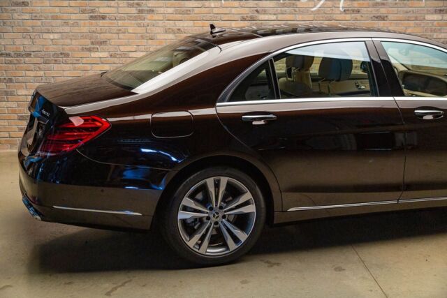 2018 Mercedes-Benz S-Class S560V4 (Brown/White)