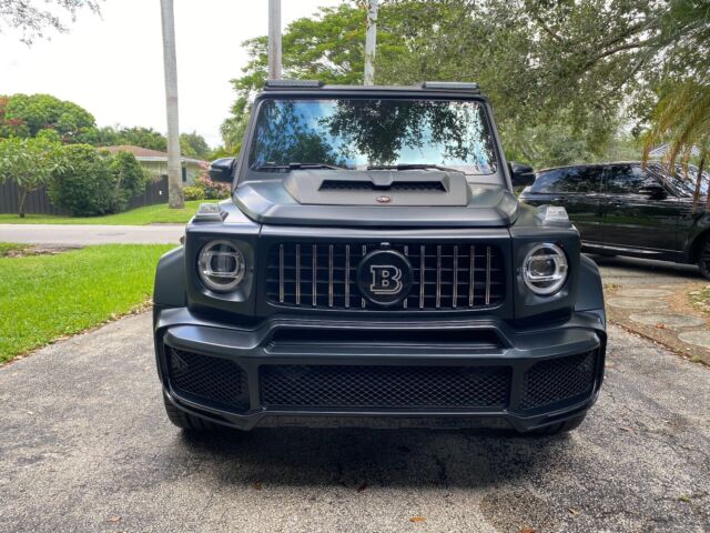 2020 Mercedes-Benz G-Class (Black/Red)