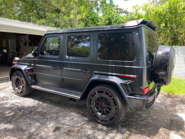 2020 Mercedes-Benz G-Class (Black/Red)
