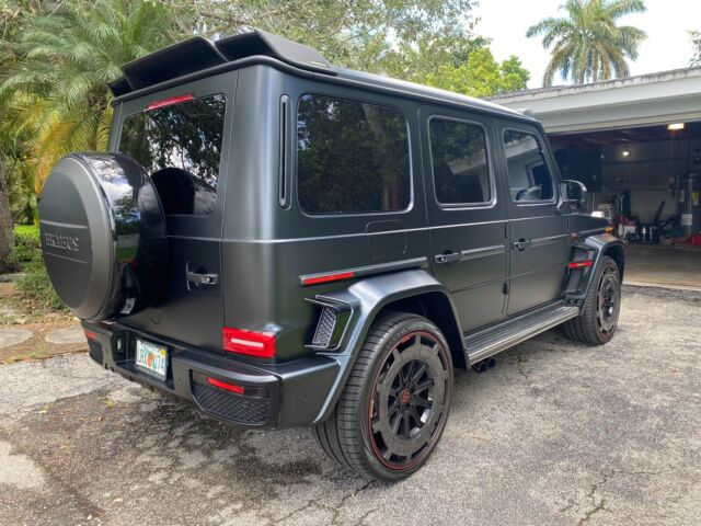 2020 Mercedes-Benz G-Class (Black/Red)